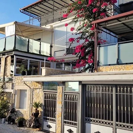 Apartment Fuer 2 Personen In Okrug Gornji, Dalmatien