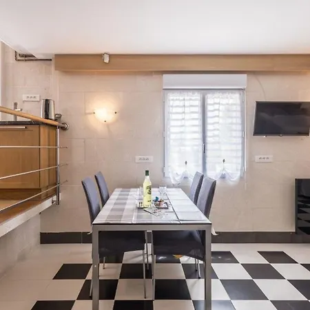 Fuer 2 Personen In Okrug Gornji, Dalmatien * Trogir